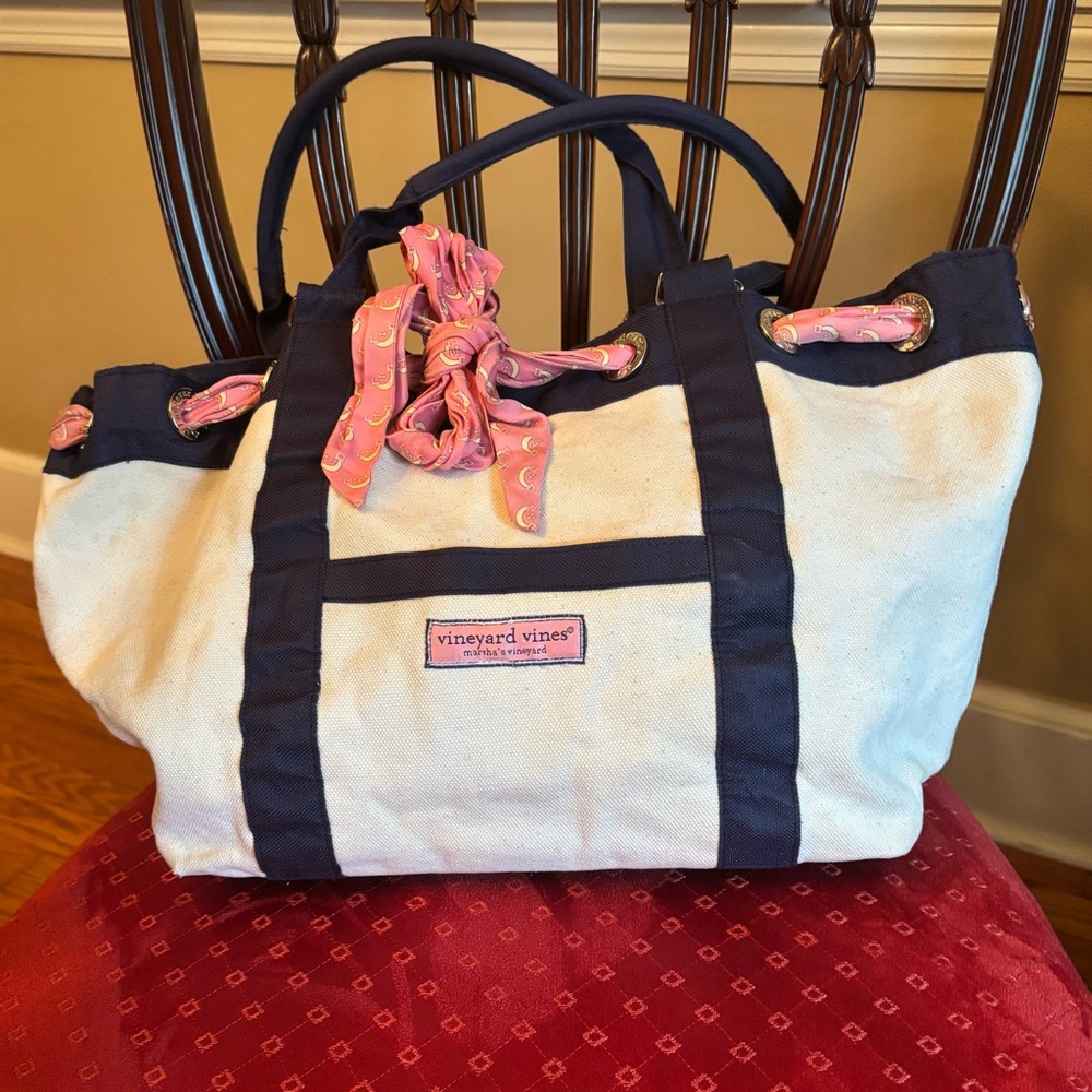 Vineyard Vines Blue and Cream Canvas Tote Bag